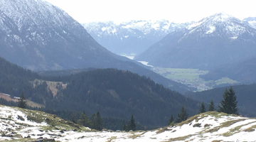 Die Wolfsschlucht in Kreuth am Tegernsee. Vorher und nachher gibt es viele Möglichkeiten zum Trinken